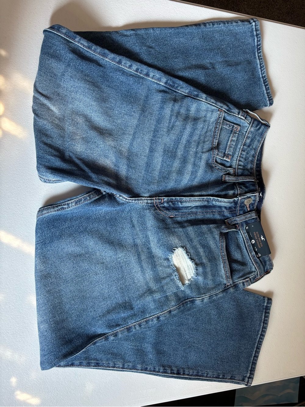 Hollister Ultra High-Rise Vintage Straight Blue Denim Jeans